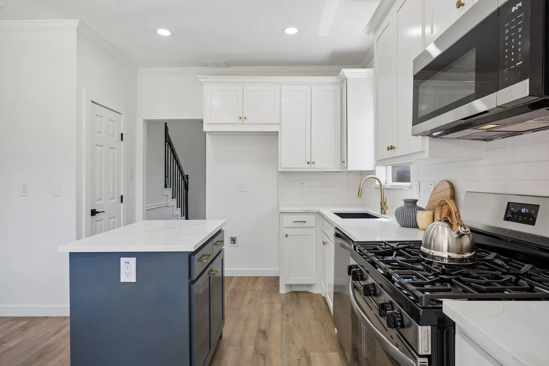 Photo of 6729 Macintosh Drive