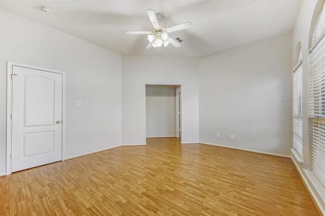 Photo of 300 Shady Timbers Lane