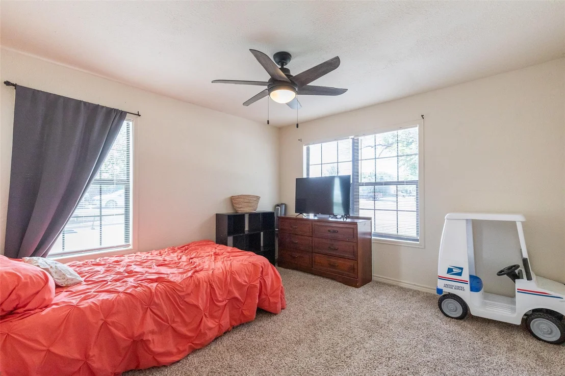 Photo of 2302 N 18th Street