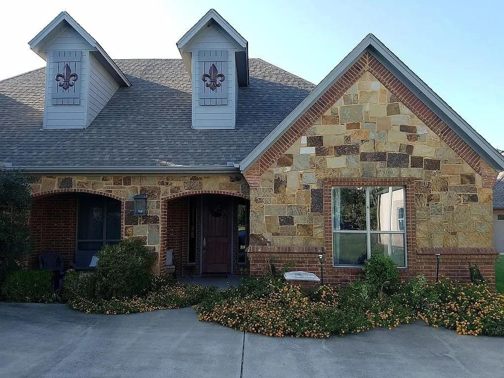 Photo of 6512 Singleton Road