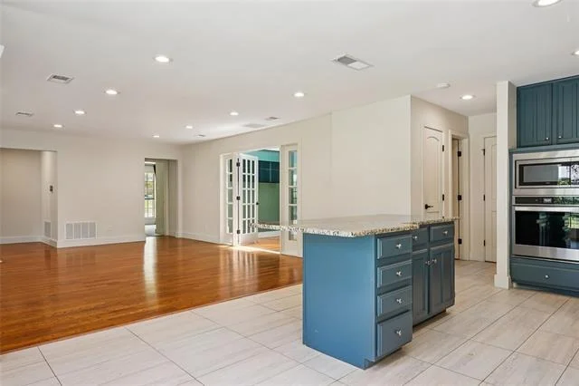 Photo of 14815 Surveyor Boulevard