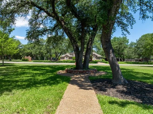 Photo of 100 Twisted Oak Lane