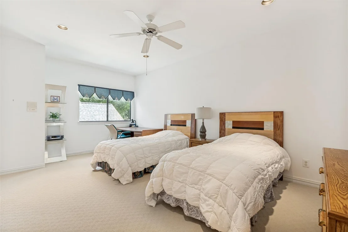 Photo of 5920 Mcfarland Drive