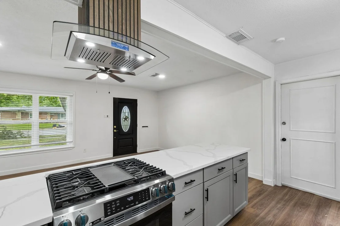 Photo of 1540 Murray Drive