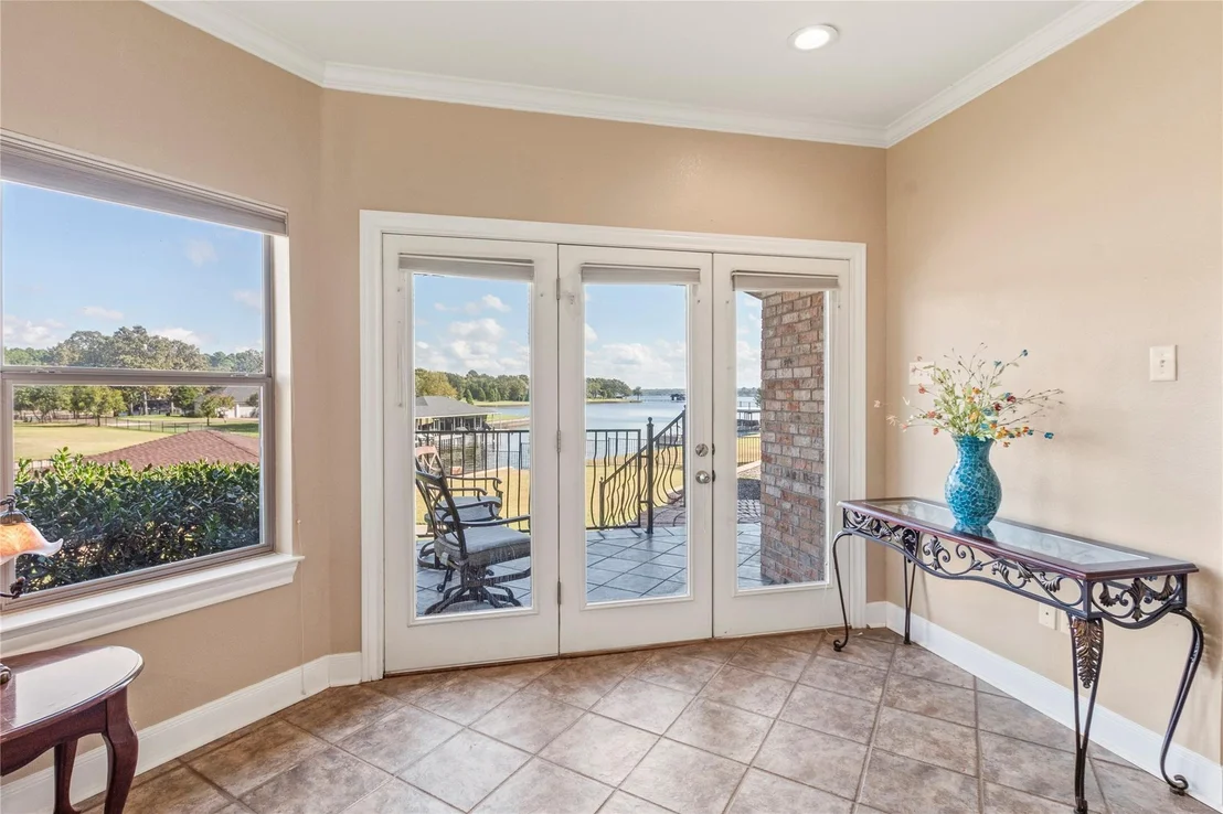 Photo of 180 Surls Drive