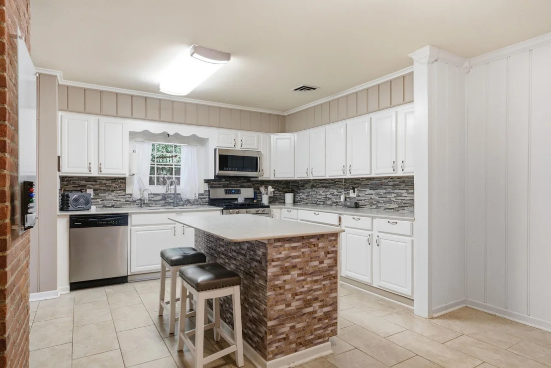 Photo of 1316 Pine Hill Drive