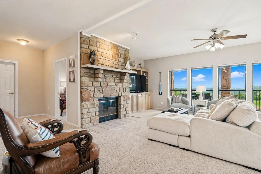 Photo of 303 Eagle Point
