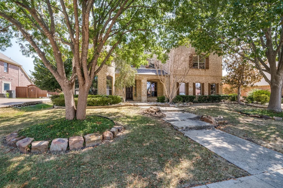 Photo of 522 Oakhurst Drive