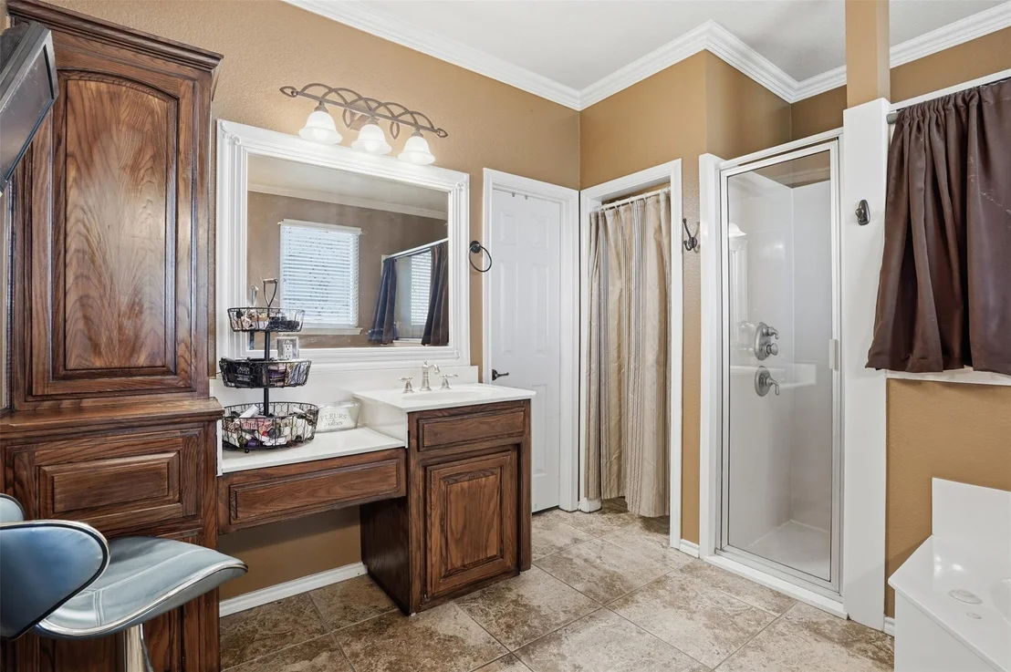 Photo of 7229 County Road 1205