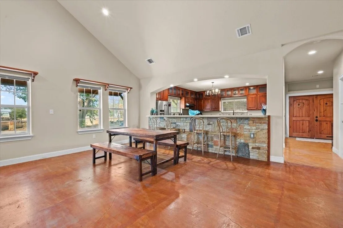 Photo of 3601 Oak Circle