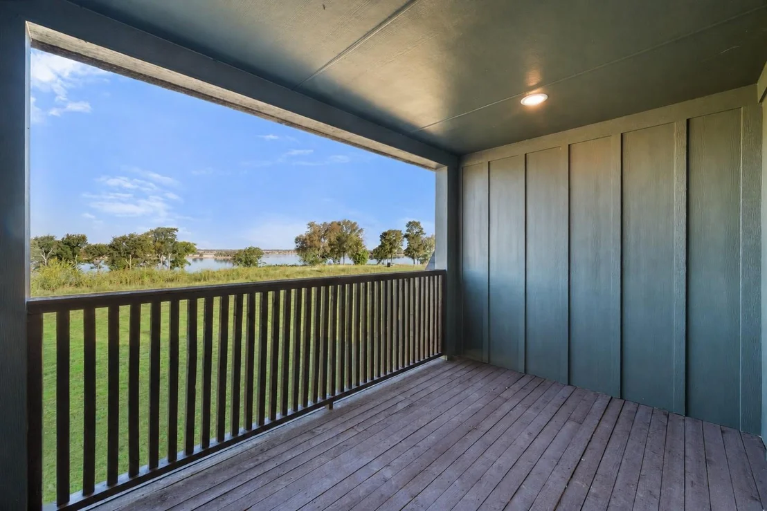 Photo of 554 Shoreside Drive