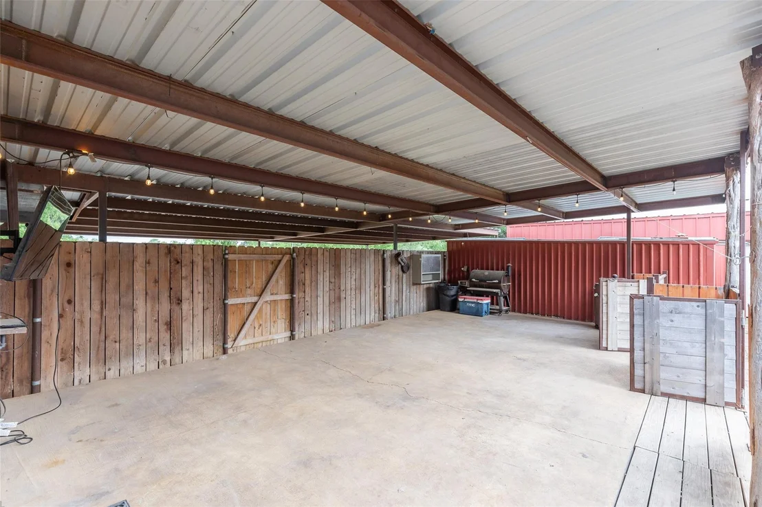 Photo of 102 Scurry Avenue