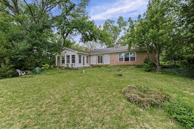 Photo of 805 Evelyn Drive