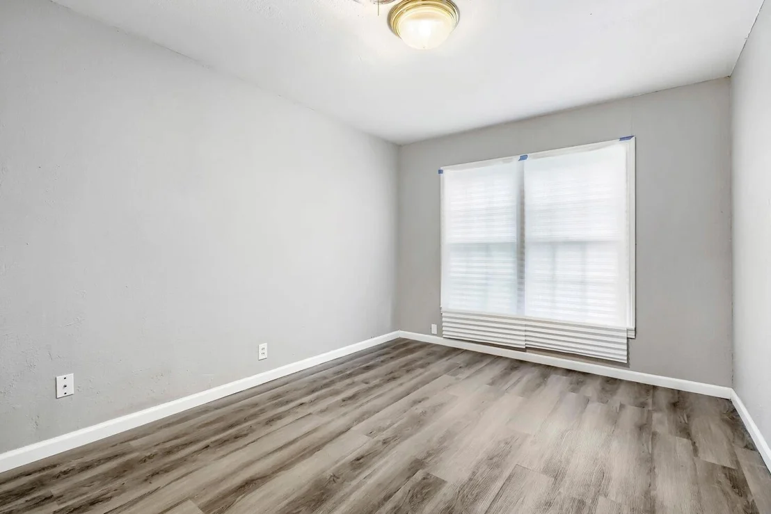 Photo of 1420 Bennett Drive