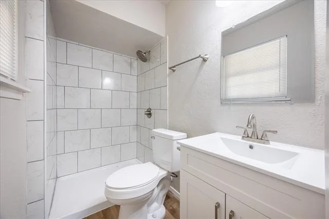 Photo of 301 Bellaire Drive