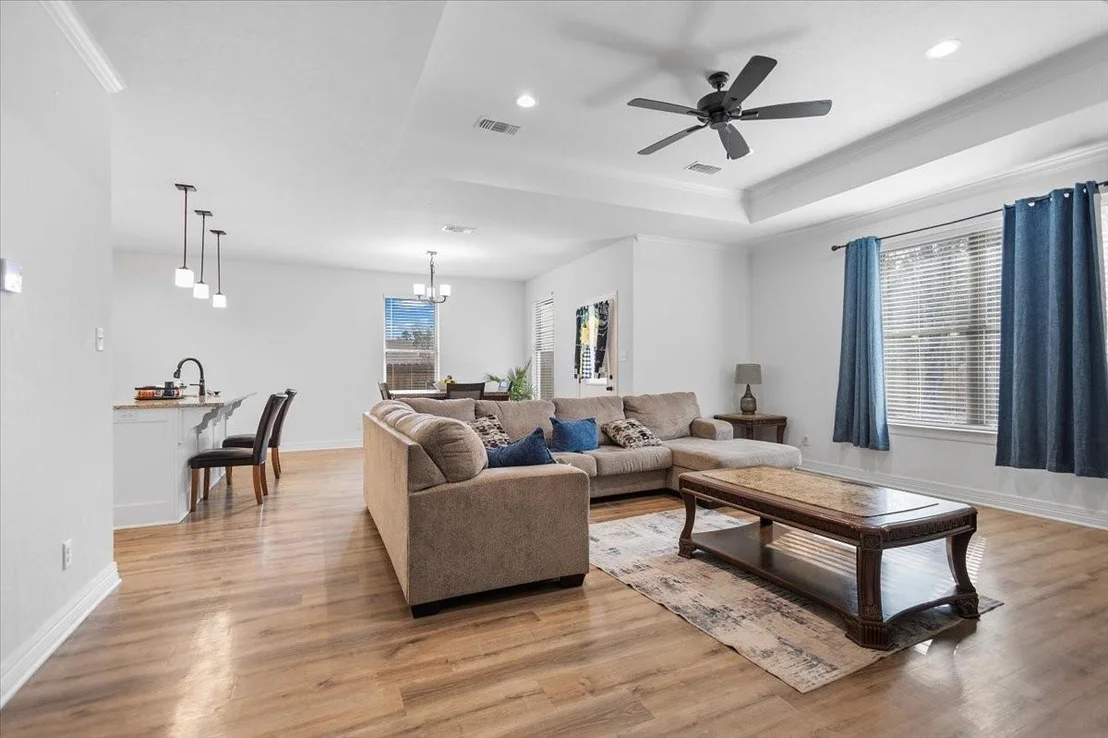Photo of 237 Oak Valley Drive