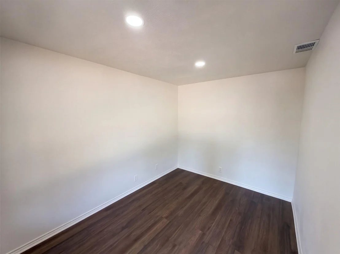 Photo of 1329 Wellington Drive