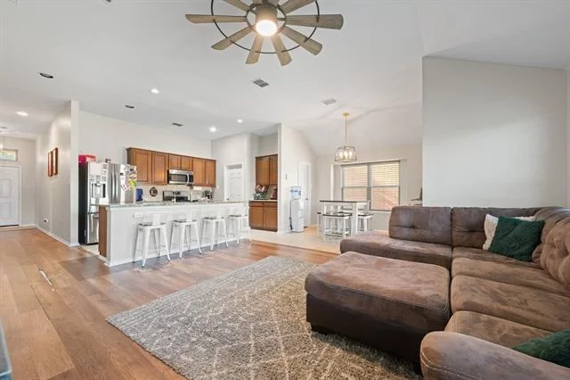 Photo of 740 W Bend Boulevard