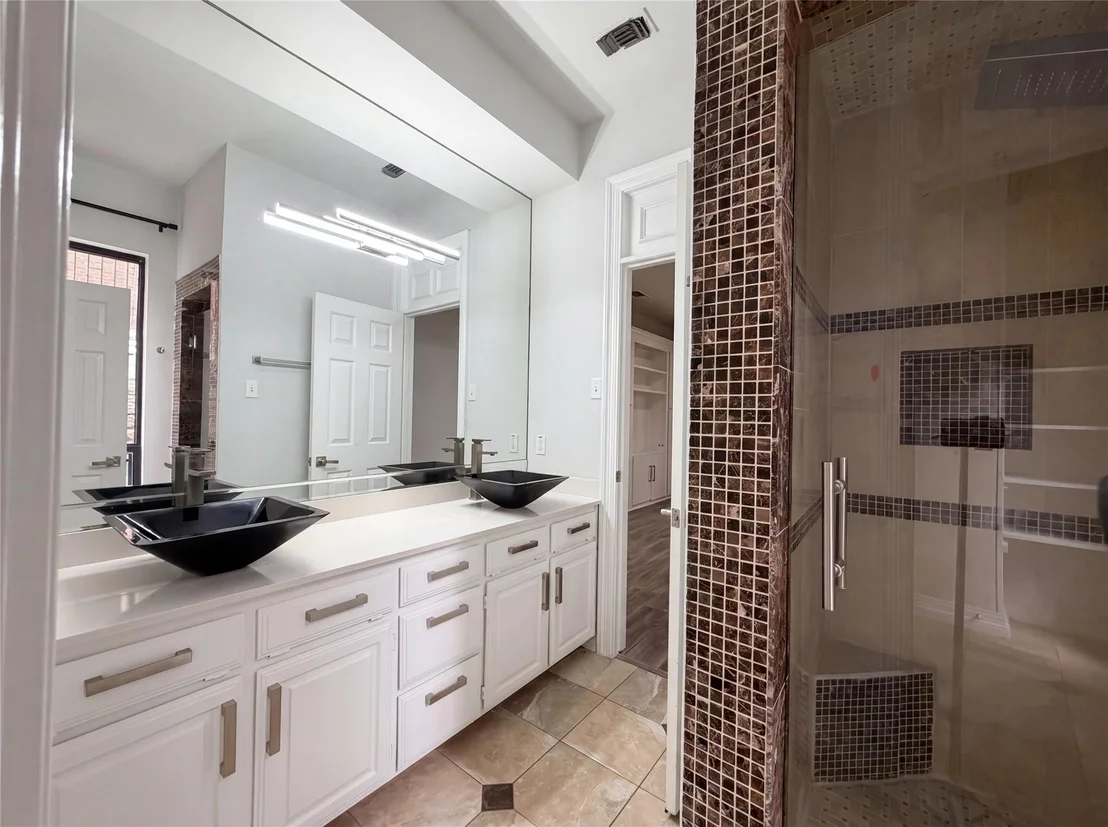 Photo of 2405 Castle Rock Road