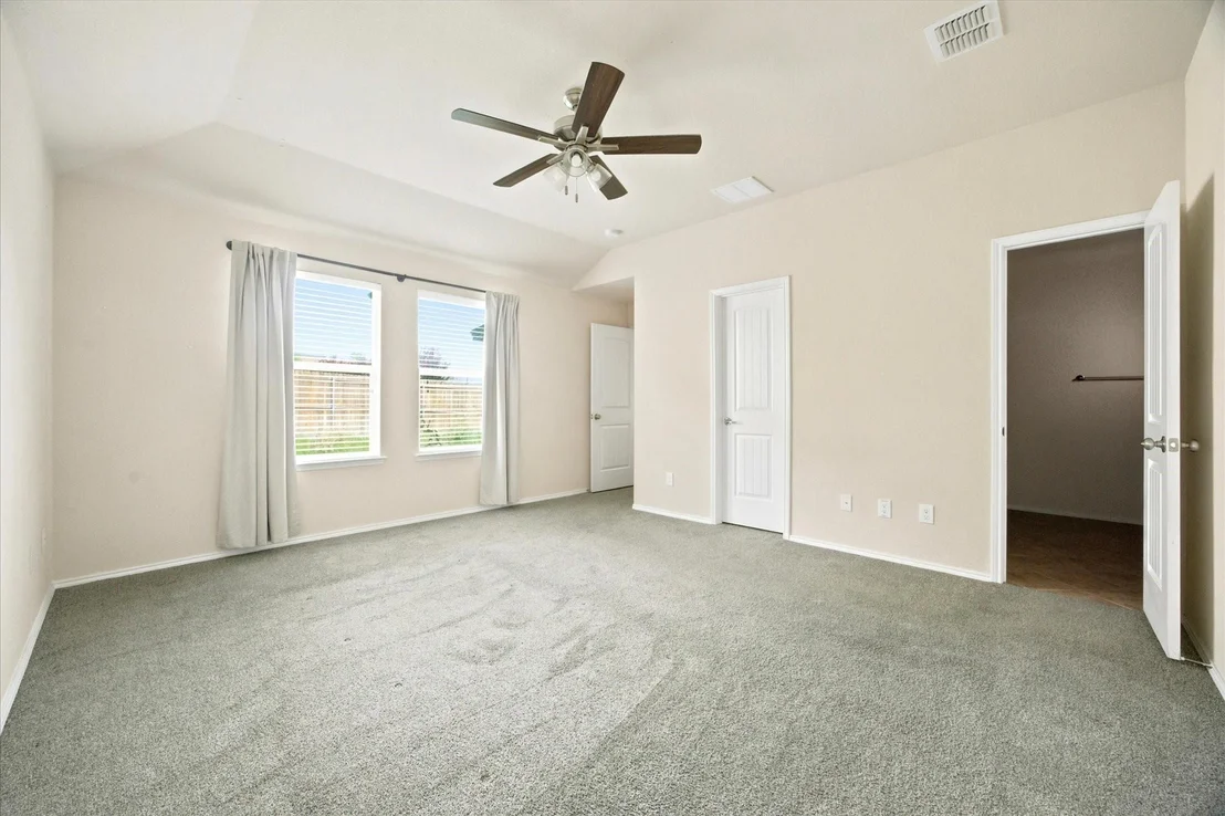 Photo of 716 Harrison Lane