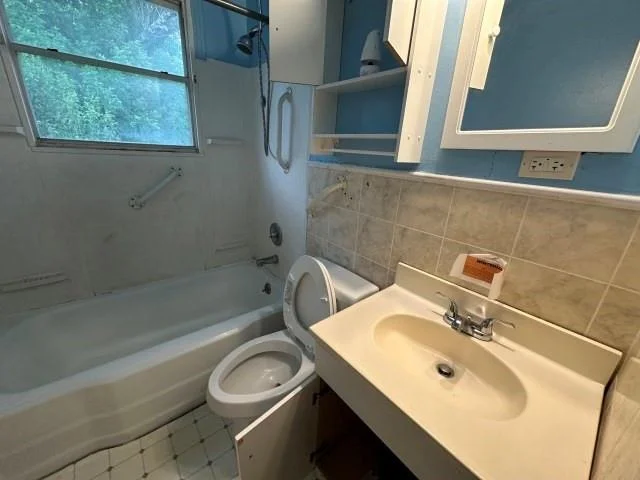 Photo of 1806 S 5th Street