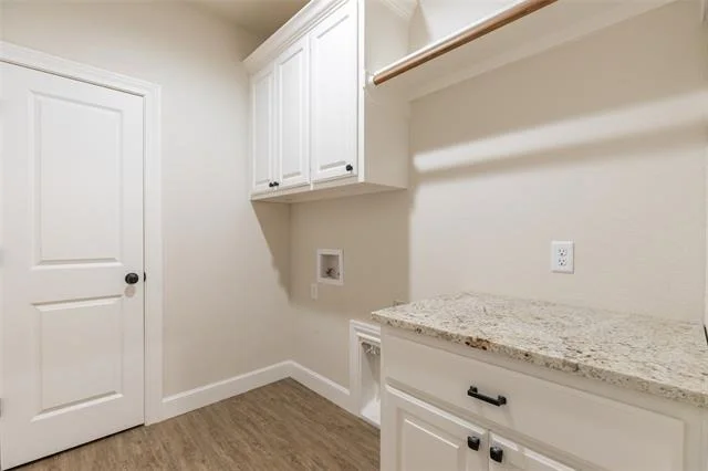 Photo of 7556 Lake Ridge Parkway