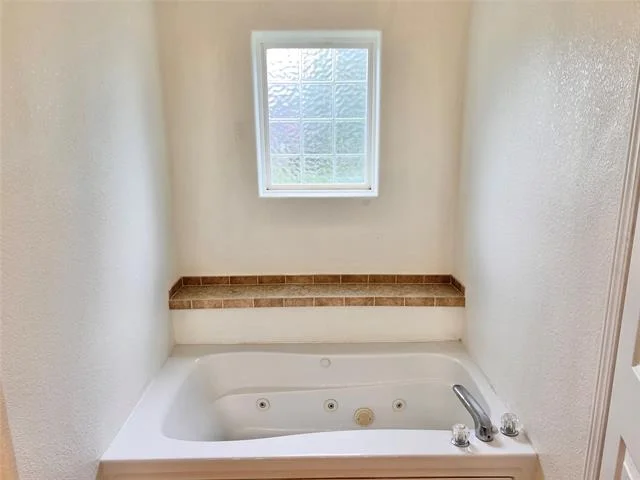 Photo of 3940 Lake Shore Drive