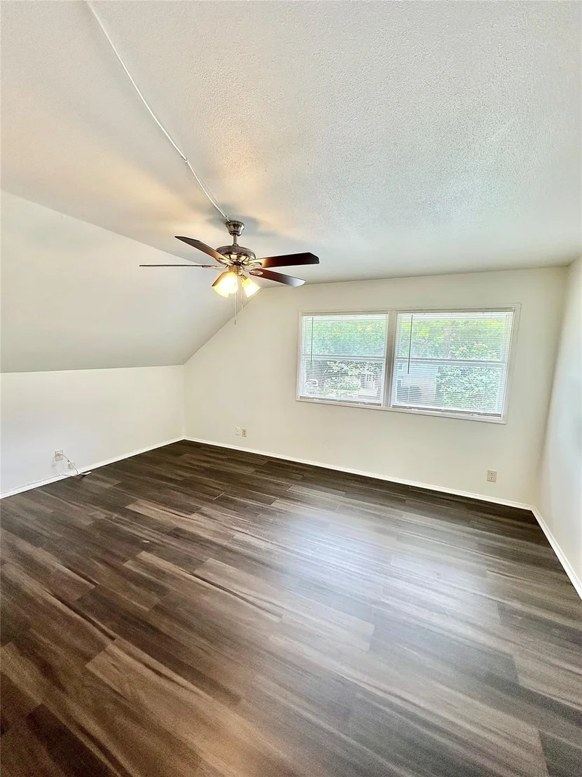 Photo of 2117 Foxcroft Circle