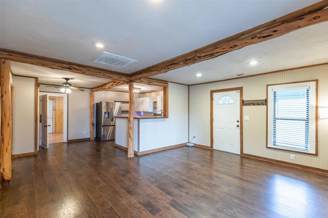 Photo of 102 Scurry Avenue