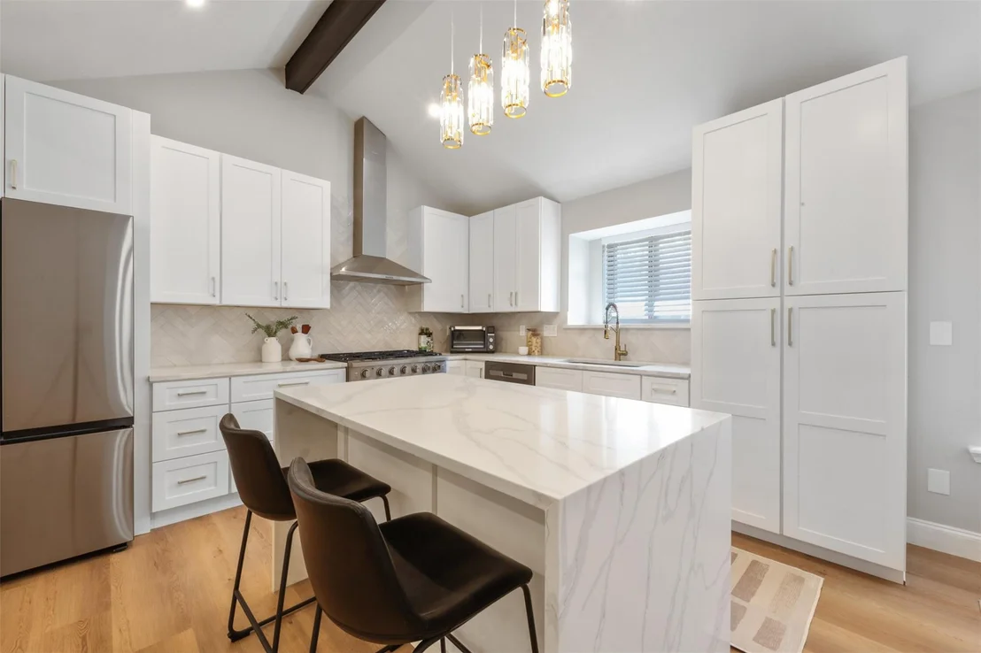 Photo of 6741 Biltmore Place