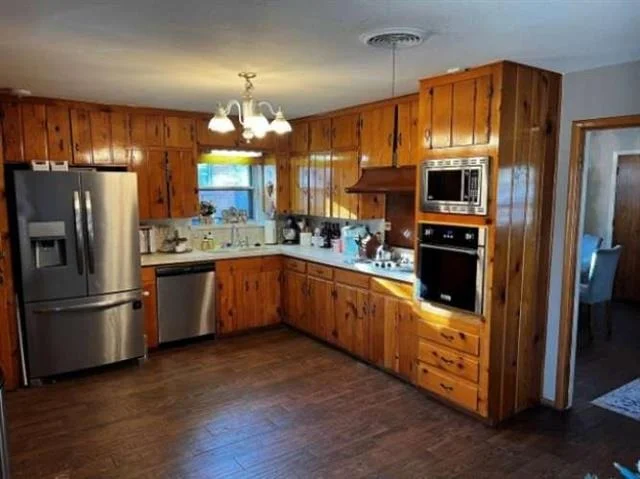 Photo of 502 Lakeside Drive