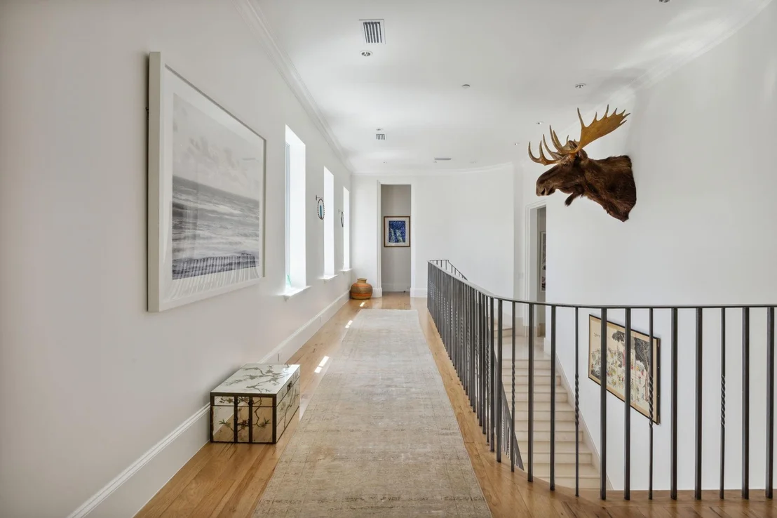 Photo of 4222 Brookview Drive