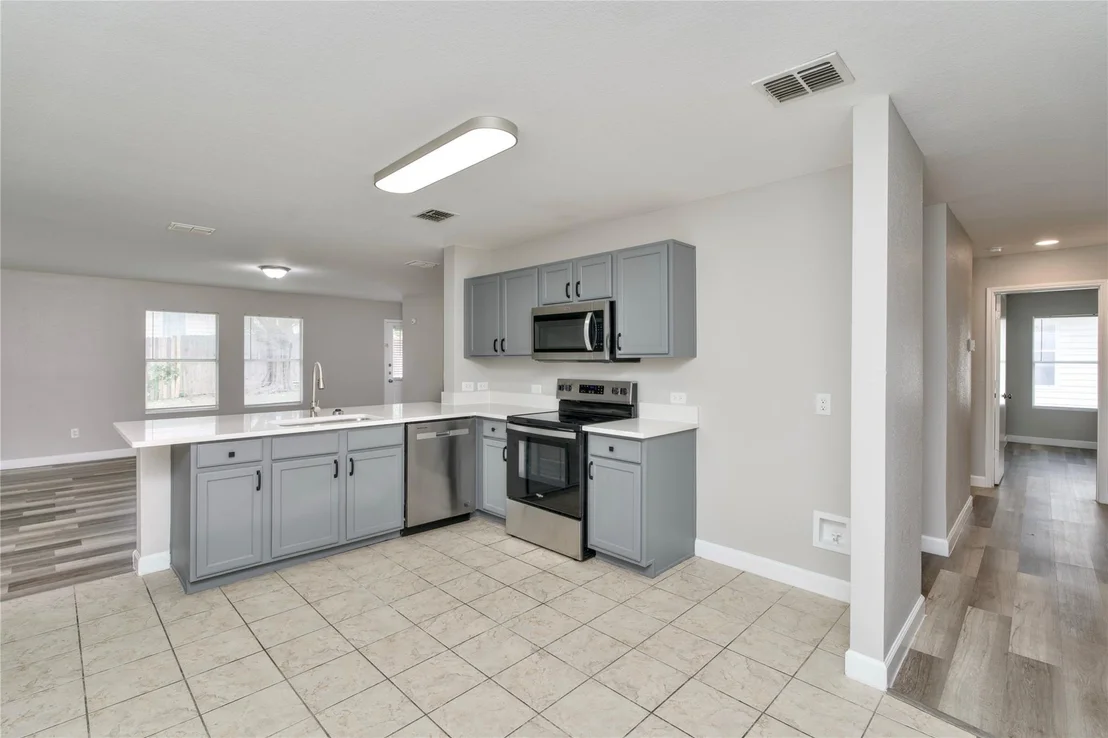 Photo of 829 Santa Rosa Drive