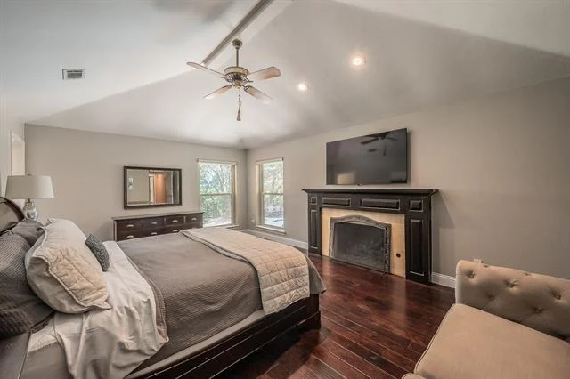 Photo of 1406 Riverview Drive