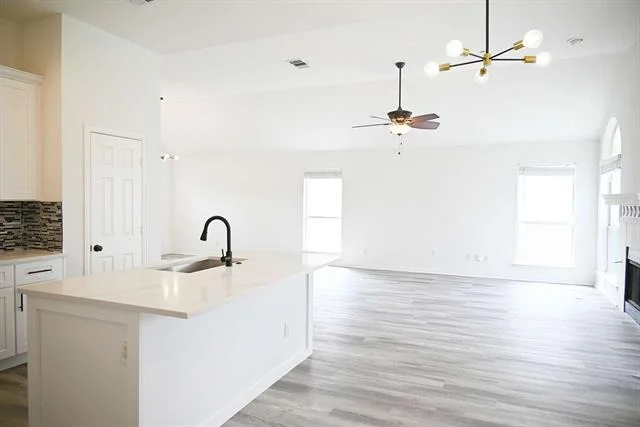 Photo of 1511 Oak Tree Road