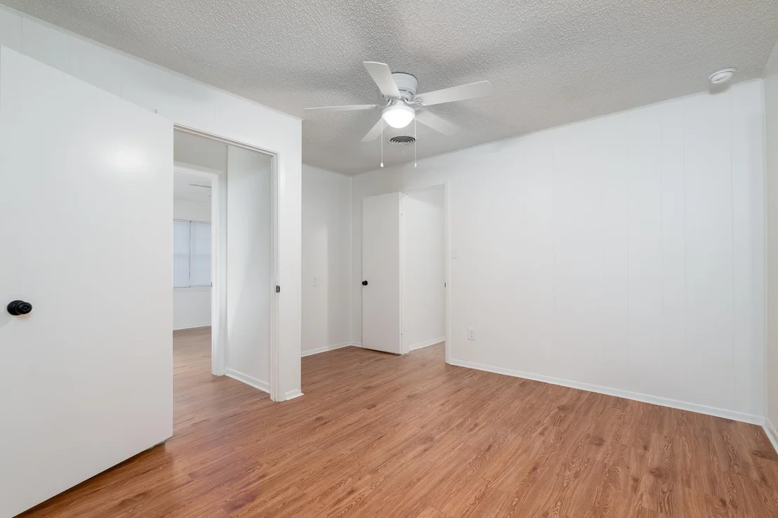Photo of 102 S 2nd Street