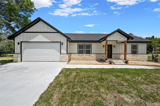 Photo of 1630 Egan Lane