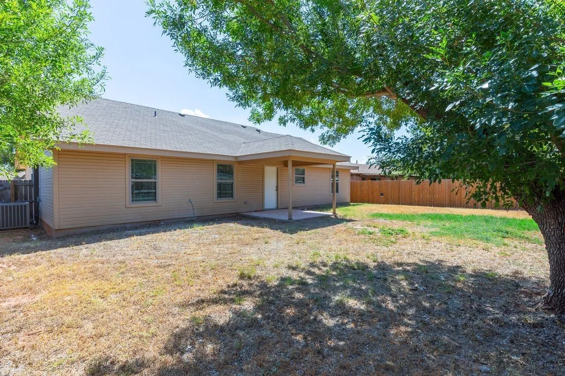 Photo of 2910 Wenwood Road