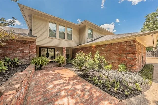 Photo of 1406 Riverview Drive