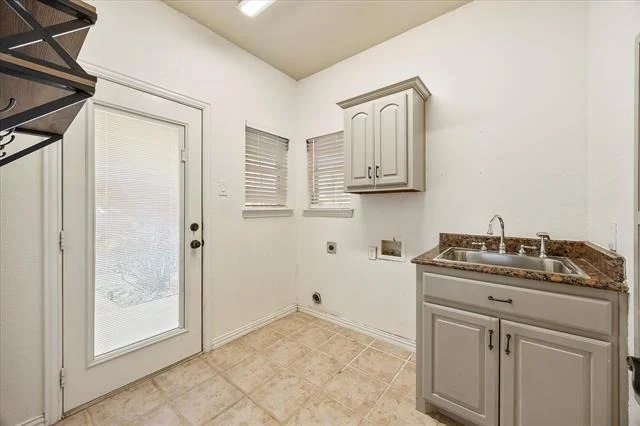 Photo of 9398 Blarney Stone Way