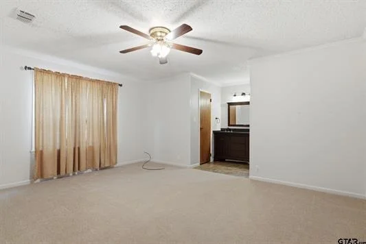 Photo of 546 Woodside Drive