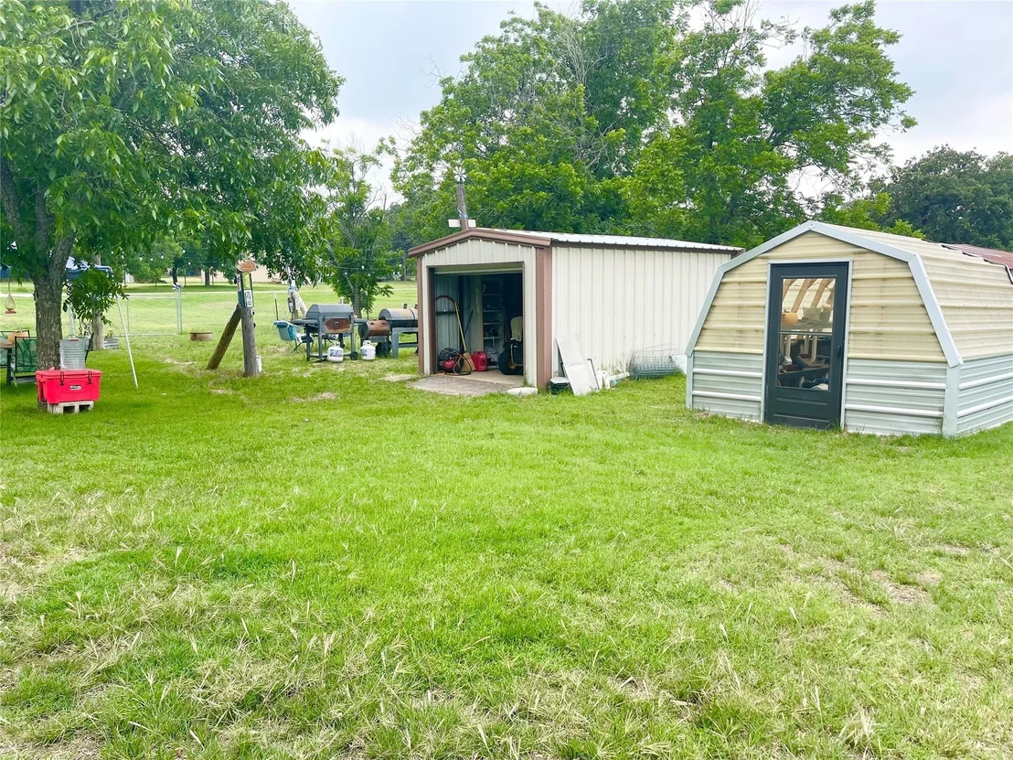Photo of 140 S Comanche Drive
