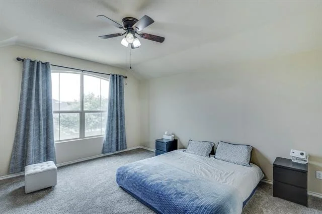 Photo of 616 Cameron Way