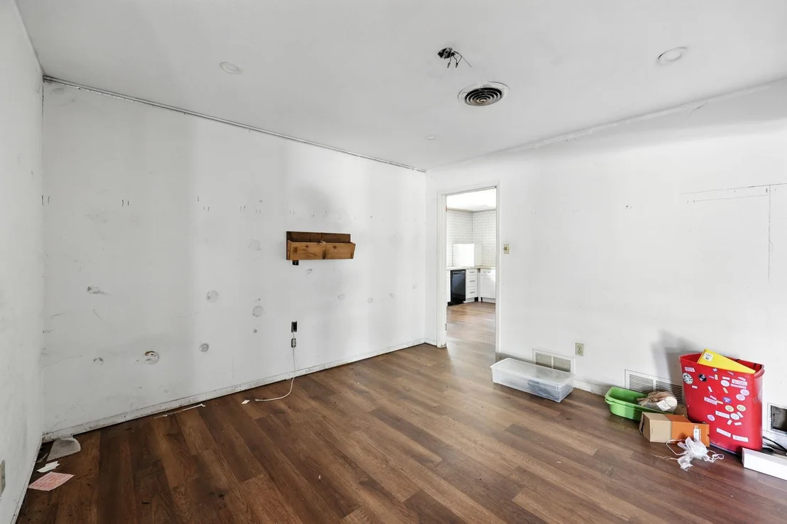 Photo of 2304 Royal Acres Drive