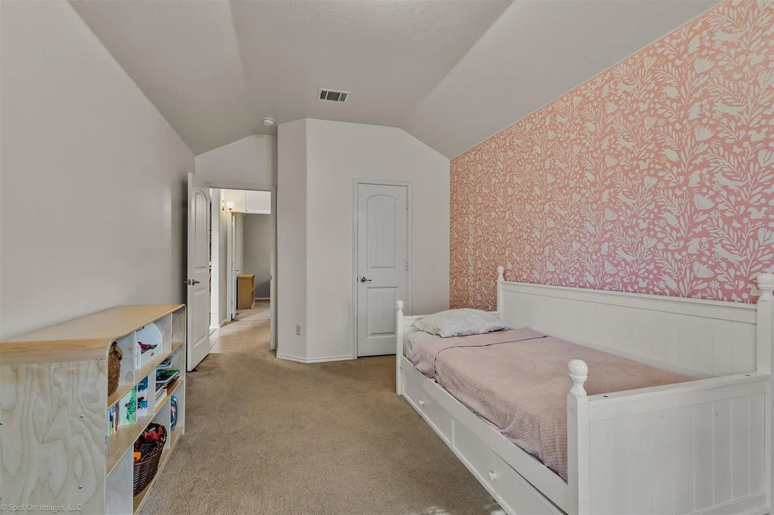 Photo of 2018 Sterling Gate Drive