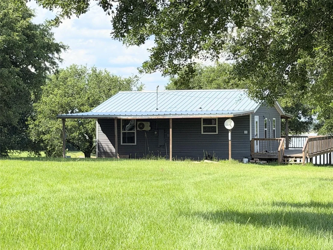 Photo of 1601 LCR 822