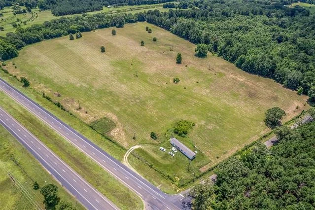 Photo of 15688 US Highway 271