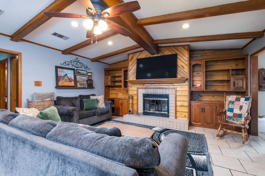 Photo of 7144 County Road 487