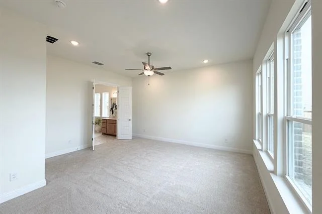 Photo of 817 Headwaters Drive