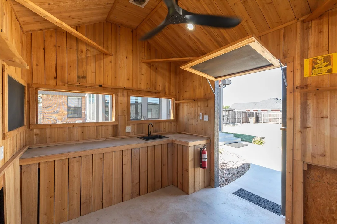 Photo of 174 Sanford Lane